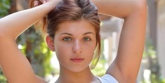 【欧美业界百大女星 18】Leah Gotti：梦想和终结者啪啪的暗黑绝世美少女